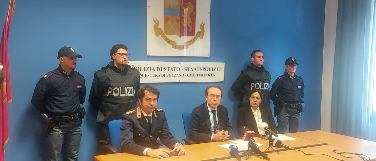 La conferenza stampa alla Questura di Bolzano