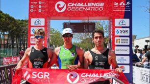 Lissone Triathlon 2026 Simone Ceddia primo da destra podio Cesenatico