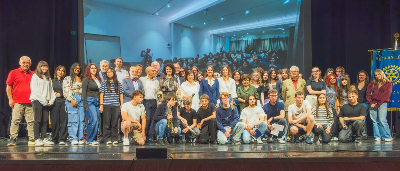 Monza Manzoni progetto di critica teatrale