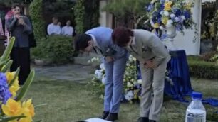 Matrimonio Seoul Mafia blogger Marco Ferrara di Carnate inchino agli ospiti