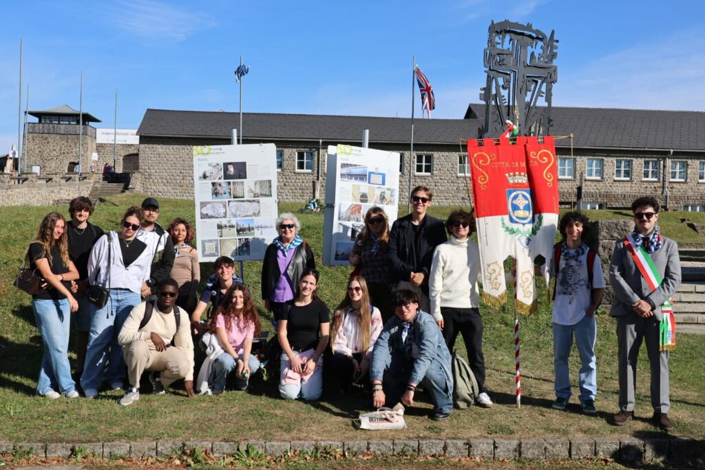 Monza Viaggio della Memoria Mauthausen targa BoscoDellaMemoria