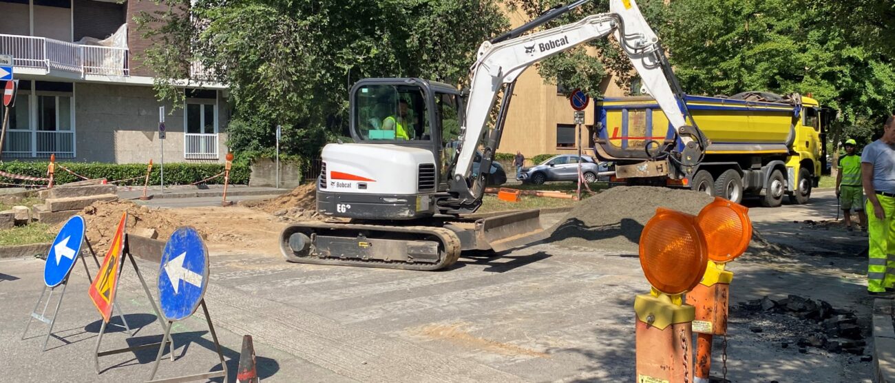 Monza Triante cantiere Zona 30
