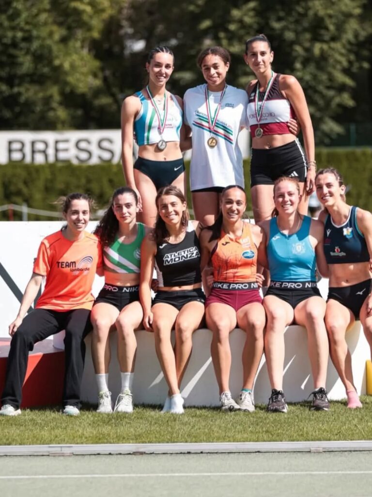 Atletica 2026 Marsegaglia Gaia Team A prima Lisa Maria Caramello A.Monza terza da sinistra (sedute)