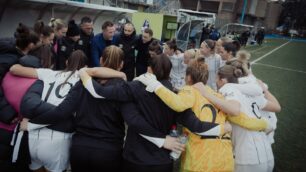 Calcio Como Women ultima chiamata prima di una partita allo stadio Ferruccio