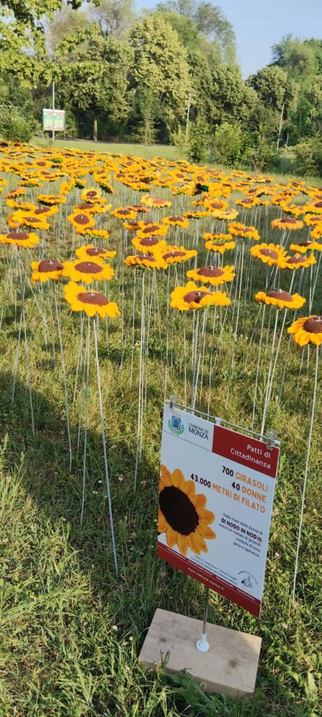 Monza girasoli all'uncinetto villa Torneamento