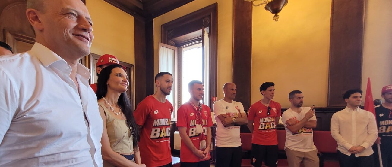 Monza Serie A Giocatori e dirigenza in Comune