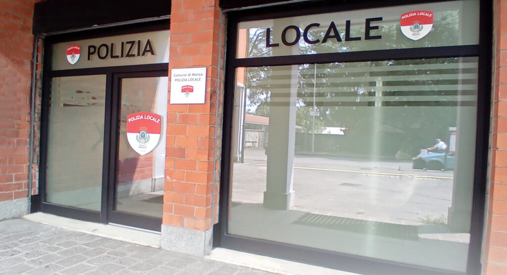 Monza sede decentrata polizia locale Cederna