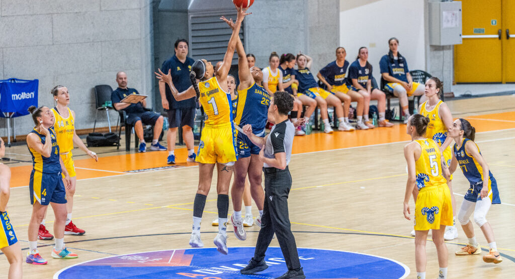 Basket donne Usmate finali Serie B nazionale palla a due De Gianni