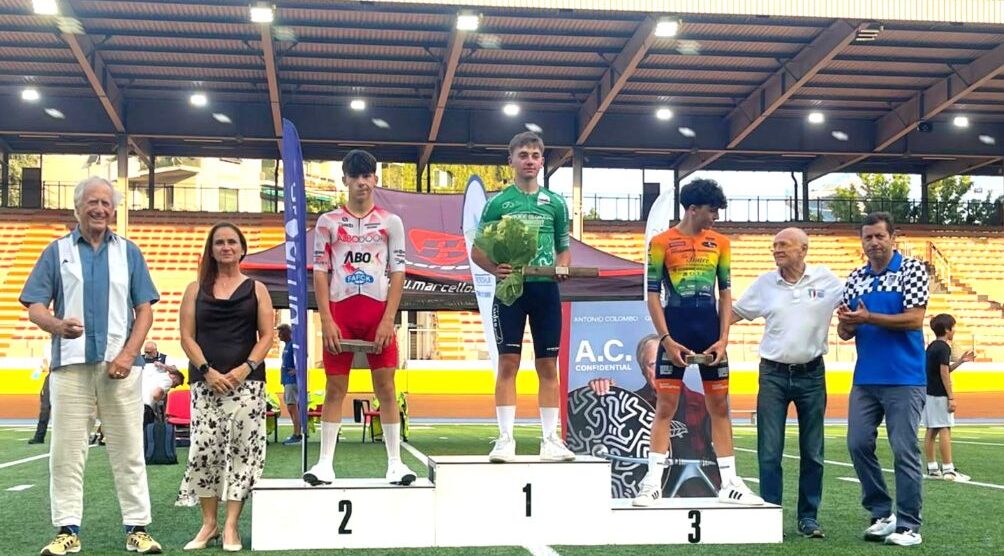 Luca Vitale (Pool Cantù VC Sovico GB Team) primo gradino podio gara inseguimento individuale – Velodromo Vigorelli
