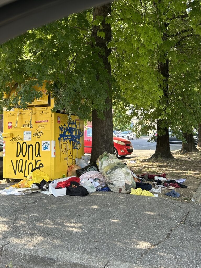 Lissone cassonetti gialli rifiuti