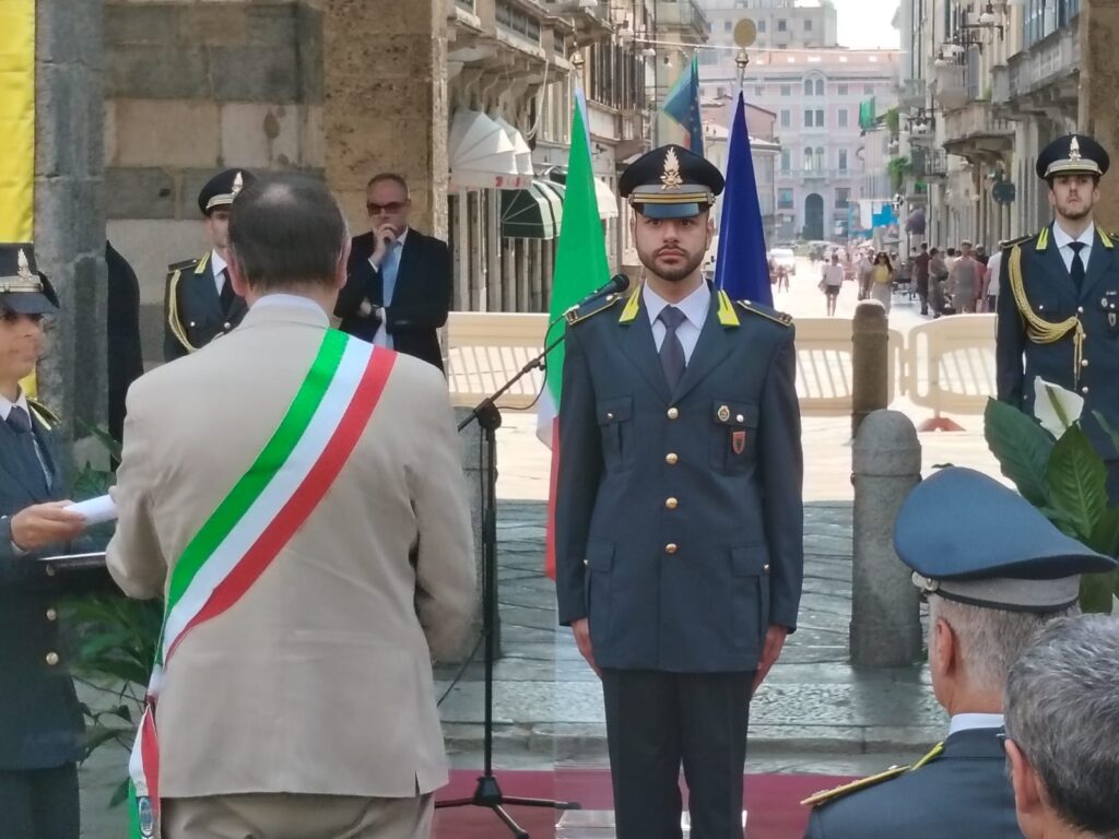 Guardia di Finanza Monza cerimonia piazza Roma