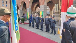 Guardia di Finanza Monza cerimonia piazza Roma
