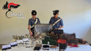 Carabinieri refurtiva