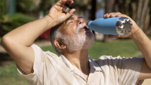 Salute Anziani caldo alte temperature - foto Freepik