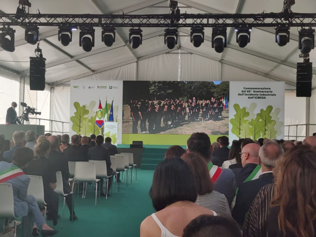 Seveso anniversario 50 anni Icmesa saccoglienza al grande pioppo