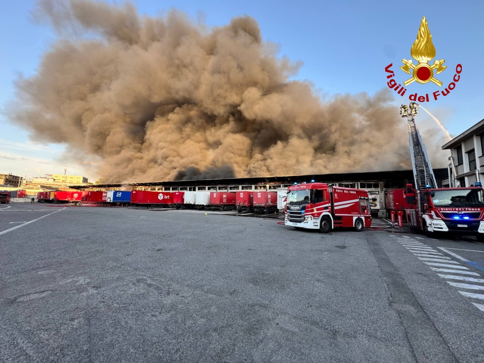 Vigili del fuoco incendio Brt Milano