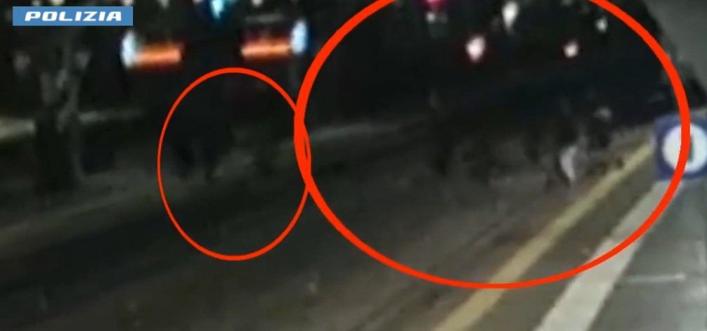 La scena dell'omicidio a Milano Certosa