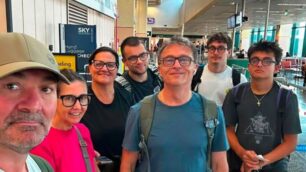 Lutto 2026 Perù incidente aereo gruppo