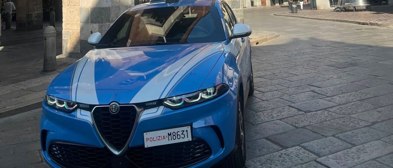 Un Volante della Polizia di Stato a Monza