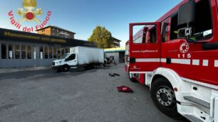 I vigli del fuoco in viale Libertà a Monza