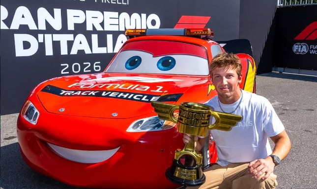 F1 Gp Monza Lawson Saetta McQueen e Piston Cup
