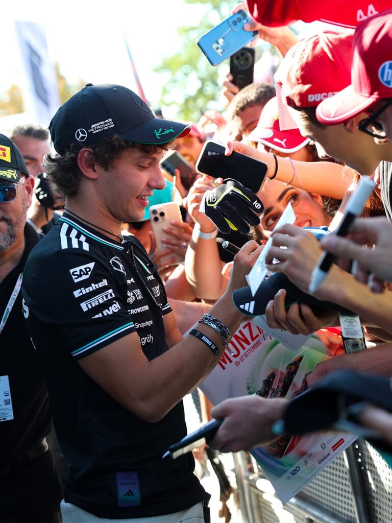 F1 Monza Gp Italia 2026 Kimi autografi foto Autodromo nazionale