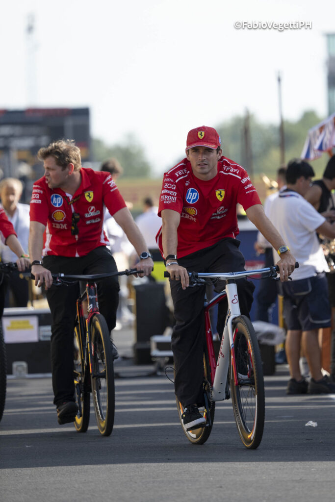 F1 Monza Gp Italia Ferrari Leclerc bicicletta foto Vegetti:ilCittadinoMB