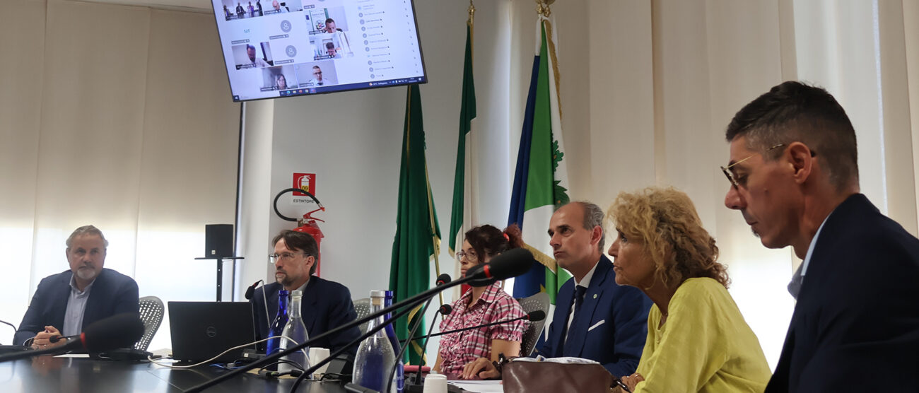 Monza Provincia Tavolo Electrolux Solaro