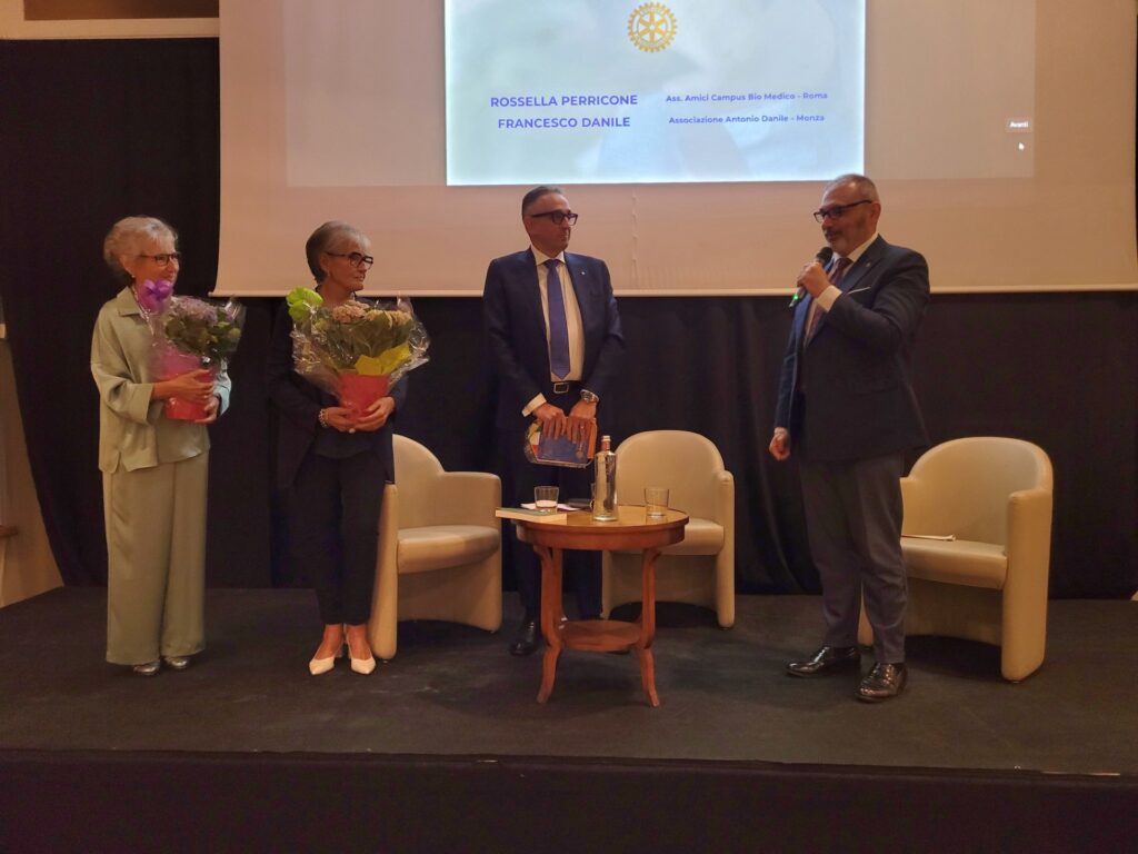 Monza Rotary incontro associazione Danile saluti