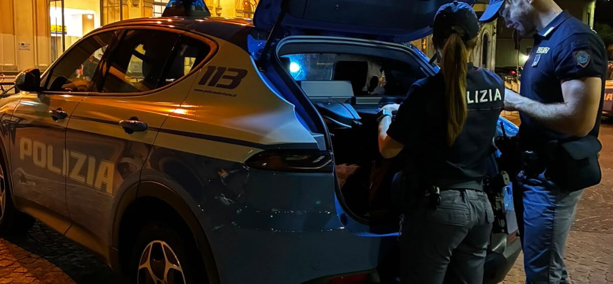 Agenti della Polizia di Stato di Monza