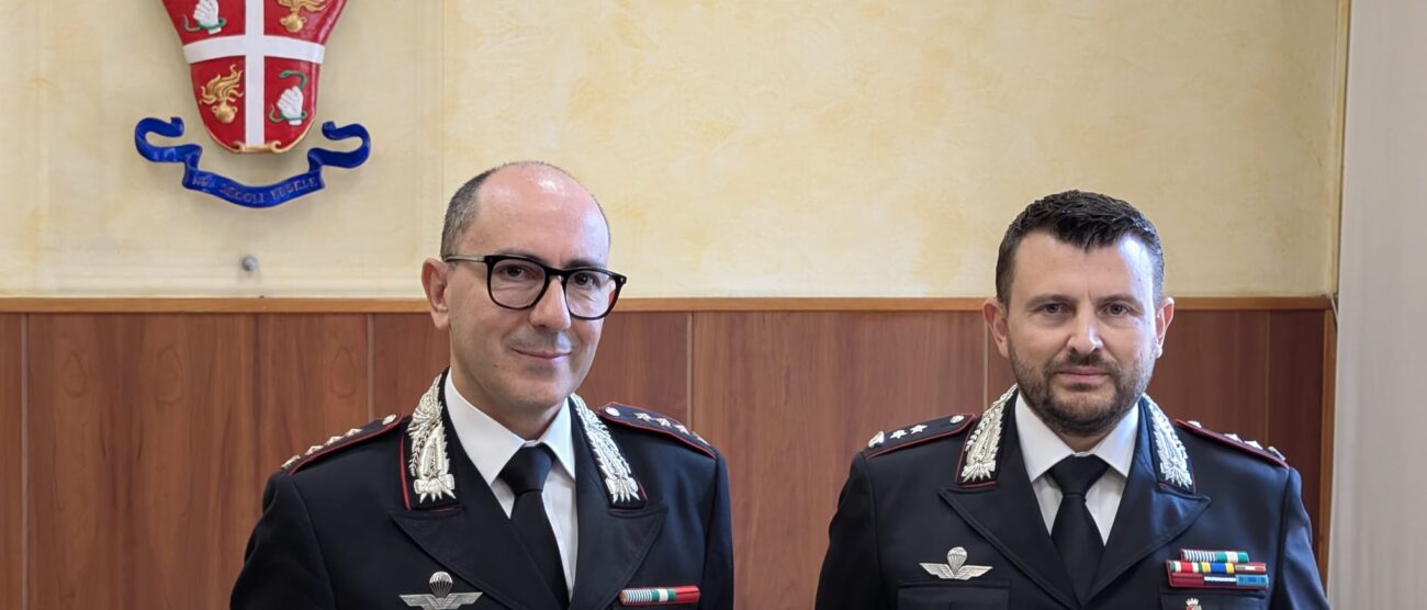 Il tenente colonnello Mansueto Cosentino, a destra, con il comandante provinciale Rosario Di Gangi
