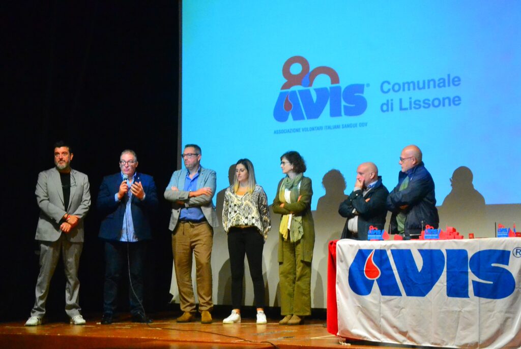 Avis Lissone 80 anni con docenti Meroni