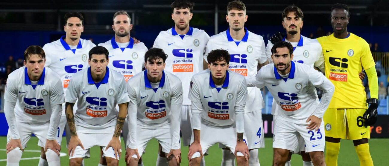 Calcio Folgore Caratese la squadra schierata a Lecco 2026
