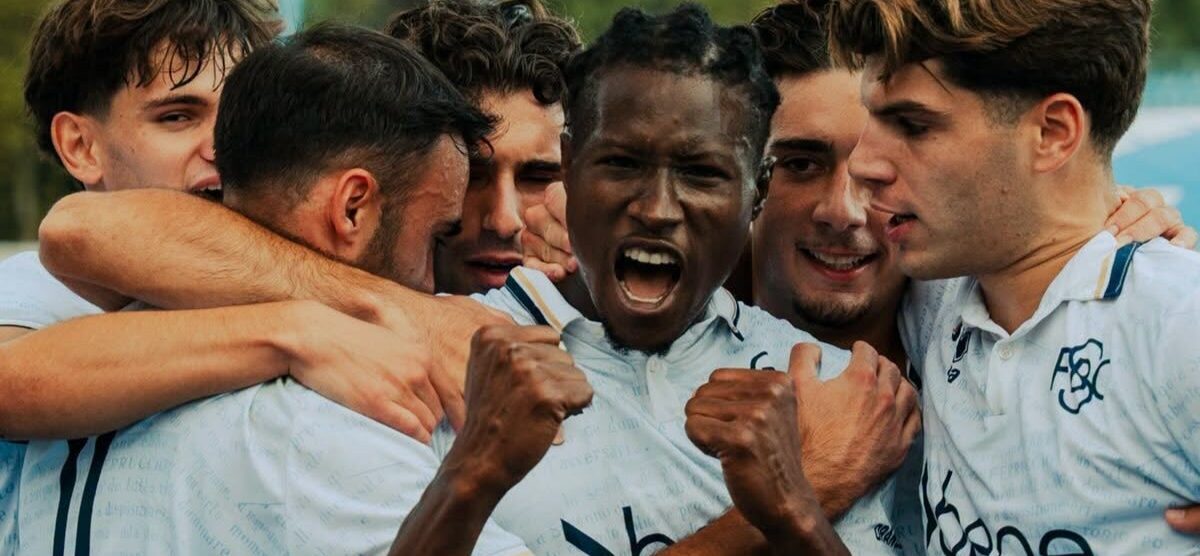 Calcio Eccellenza 2026 Seregno calciatori festeggiano Dabo
