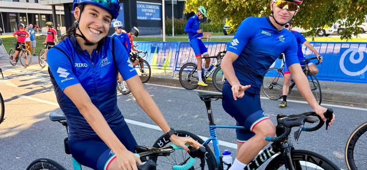 Lissone Triathlon 2026 Giulia Bergamin (a sinistra) a Pontevedra con Giuseppe Basta in maglia azzurra