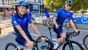 Lissone Triathlon 2026 Giulia Bergamin (a sinistra) a Pontevedra con Giuseppe Basta in maglia azzurra