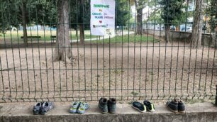 Monza iniziativa adotta scarpine