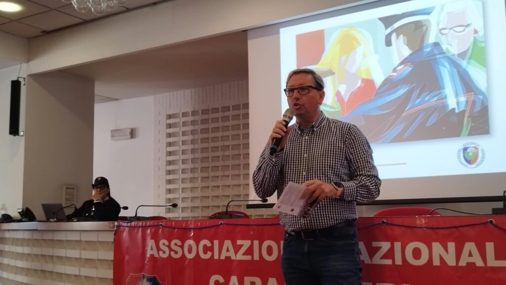 Seregno Evento Associazione Naz Carabinieri Basta Truffe intervento William Viganò Vice Sindaco e assessore sicurezza Seregno