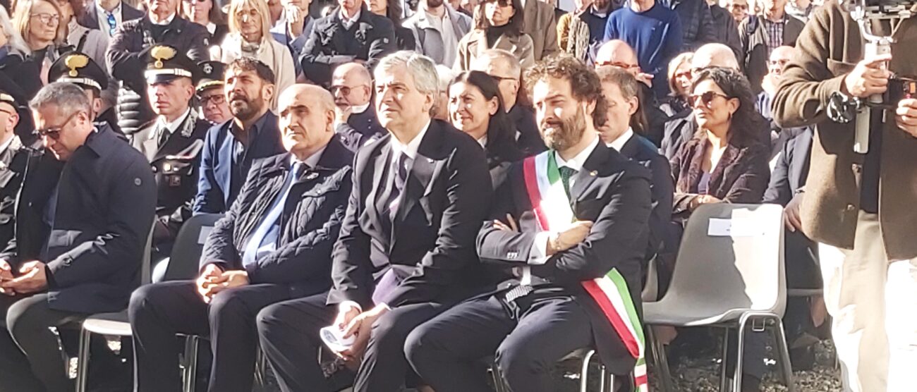 Vimercate Raffaello inaugurazione Dama con il Liocorno autorità - foto Mastantuono