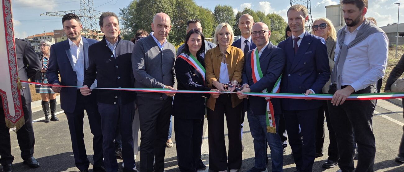 Il taglio del nastro della Tangenziale Nord a Cesano