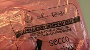 Il "sacco rosso" del secco residuo