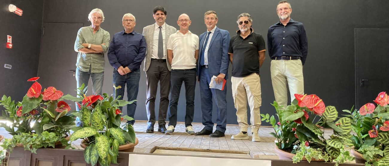 Teatro del cotone a Cederna